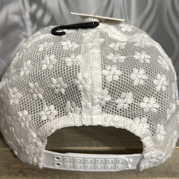 LA VALENTINA Breathable Butterfly Rhinestone Mesh Hat. Adjustable strap. New - Picture 5 of 11
